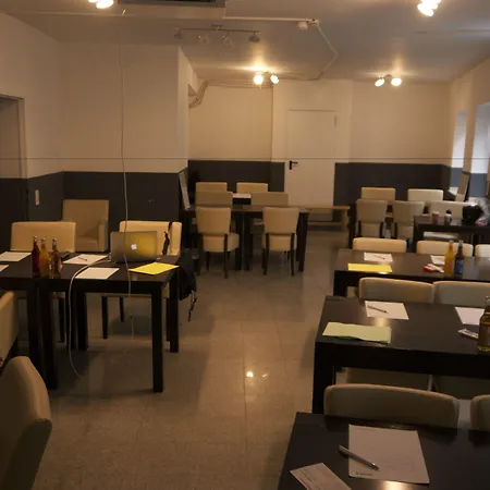 Station - For Backpackers Köln