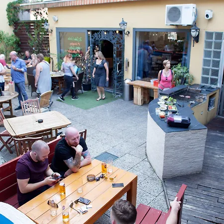 Hostel Station - For Backpackers