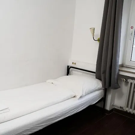 Station - For Backpackers *