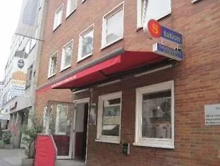 Station - For Backpackers Hostal
