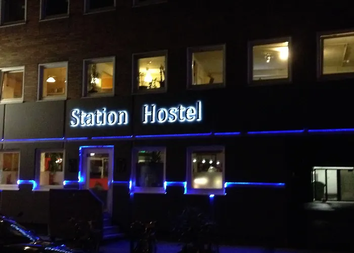 Hostel Station - For Backpackers