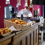 Station - For Backpackers *