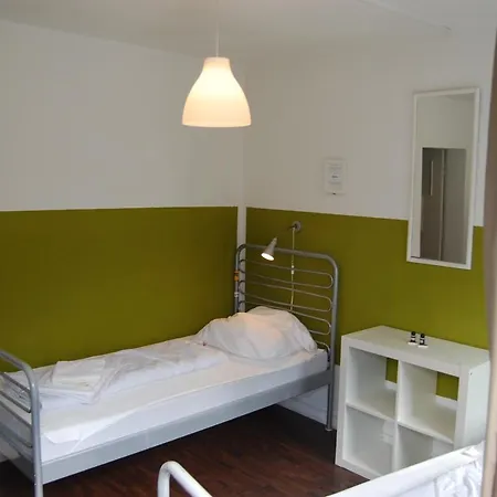 Station - For Backpackers Albergue