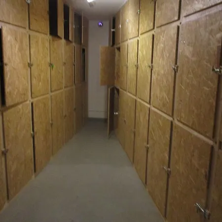 Albergue Station - For Backpackers *