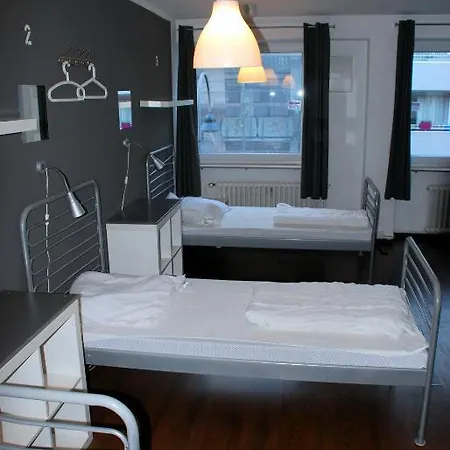 Station - For Backpackers Кёльн