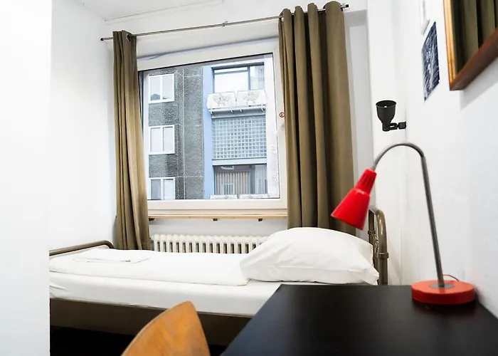 Station - For Backpackers * Cologne