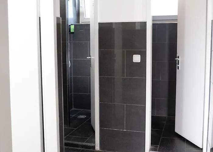 Station - For Backpackers *