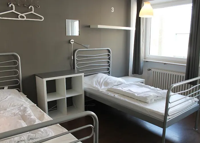 Station - For Backpackers *