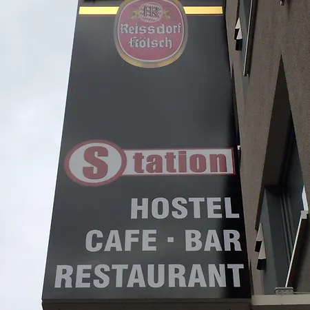 Station - For Backpackers * Köln