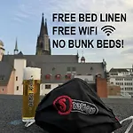 אכסניה Station - For Backpackers קלן