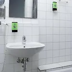 Station - For Backpackers אכסניה קלן