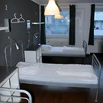 Station - For Backpackers קלן
