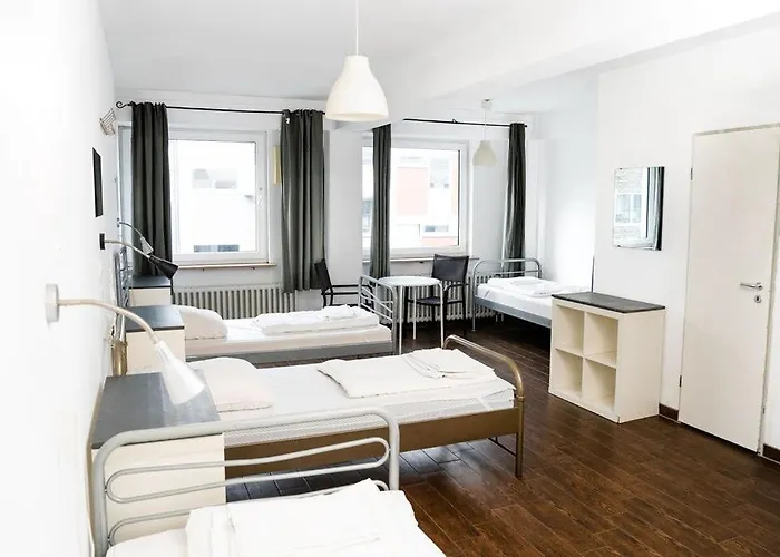 Station - For Backpackers